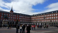 Plaza Mayor: postzegel- en muntenmarkt