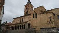 Romaanse kerk san martín