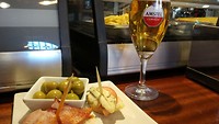 na gedane arbeid gaat er een biertje met gratis tapa er wel in