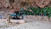 het aansturen van de watermolen in Mijas