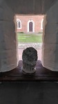 Doorkijkje naar het klooster
