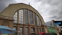 Voormalige zeppelin hallen. Nu de grootste markt van Europa