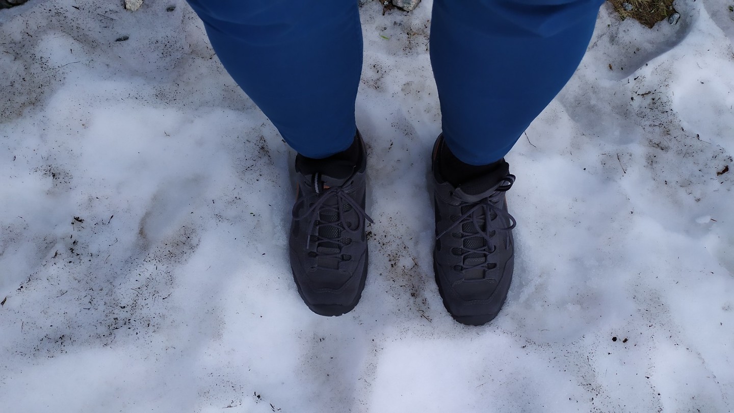 er ligt nog veel sneeuw