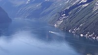 fotostop bij Hellesylt met zicht op Geiranger fjord