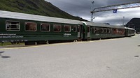 In Myrdal stappen we over op de trein naar Voss