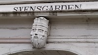 boven een deur gevonden