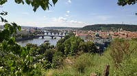 nog maar een foto van het uitzicht op Moldau en stad