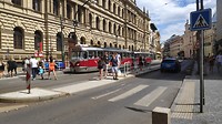 naast nieuwe trams rijden er ook nog de klassieken