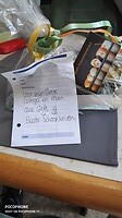 mijn lieve collega Sophie komt sushi brengen!!