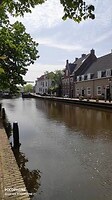 even een boterhammetje eten op een bankje. horeca is dicht