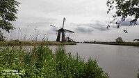 een paar molens draaien
