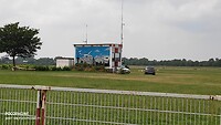 vlakbij is een klein vliegveld