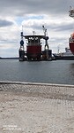 Boorplatform in de haven