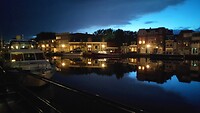 Sneek by night