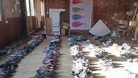 ooit garnalendrogerij, toen voor de schapenhouder en nu voor de schoenen van wadlopers