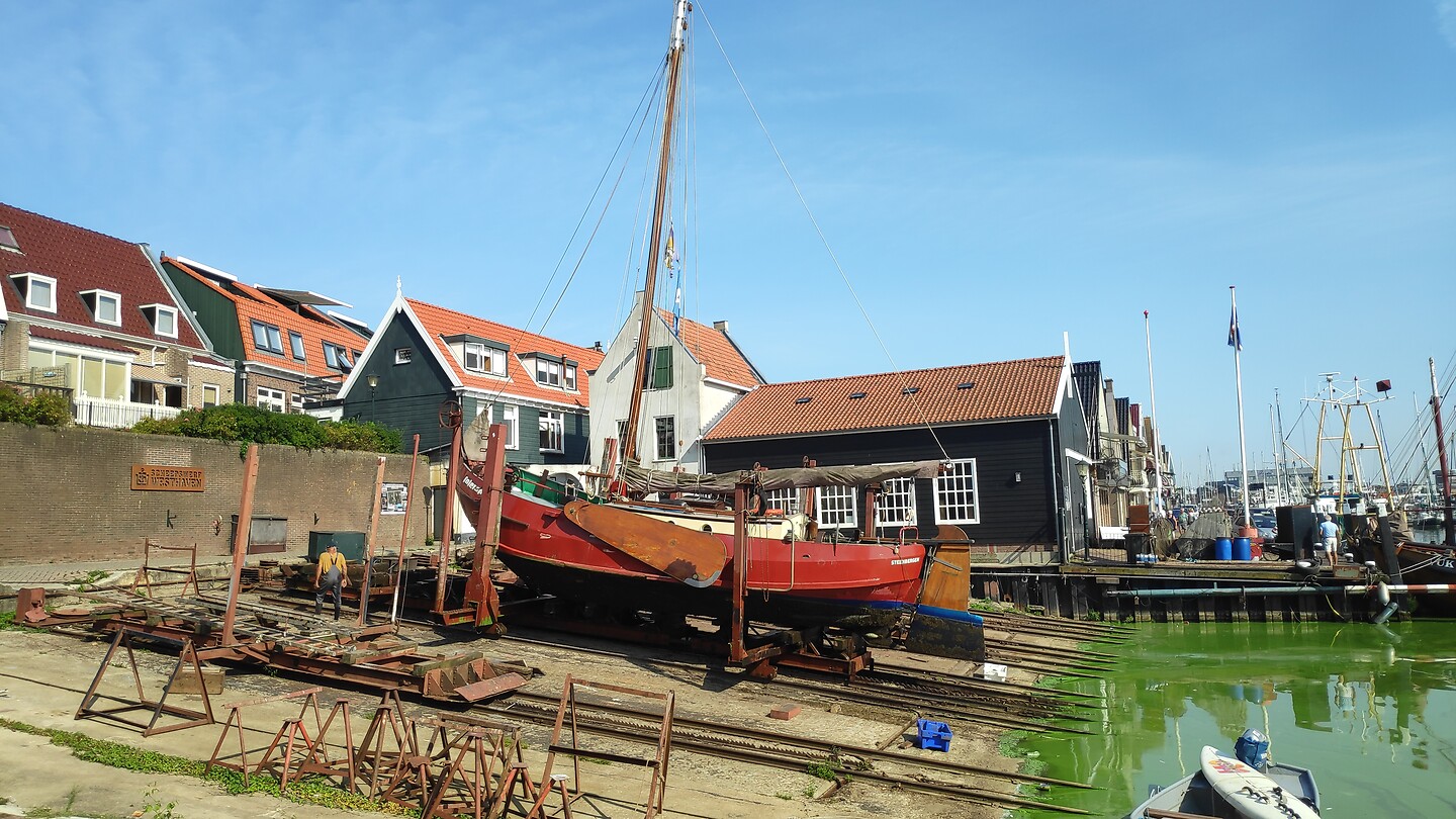 hier lopen de schepen van stapel