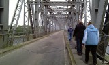 brug over de Falls of Lora