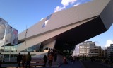 de ingang van Eye: filmmuseum - filmzalen - filmbieb etc.