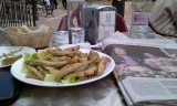 boquerones fritos met de krant