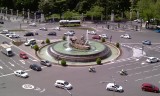 op de 6e etage is een terras met mooi uitzicht op Plaza Cibeles