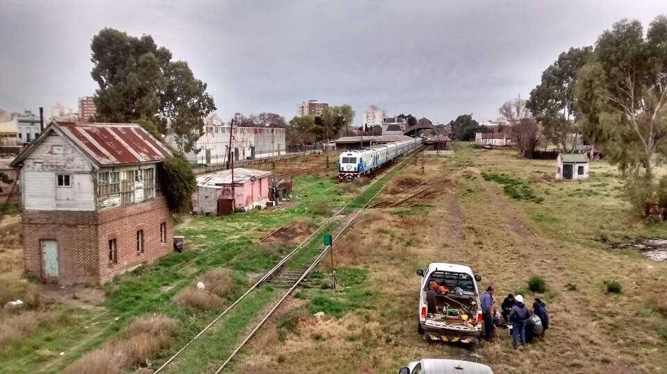 There he is, the high speed train with an average speed of 25 km/u