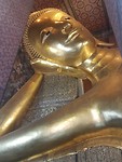 36. Het hoofd van de 29 meter lange reclyning buddha in What Pho