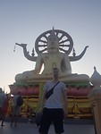 17. Ik bij de Grote gouden Buddha