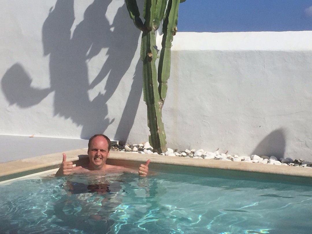 In de pool
