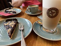 koffie met blauwe bessen taart