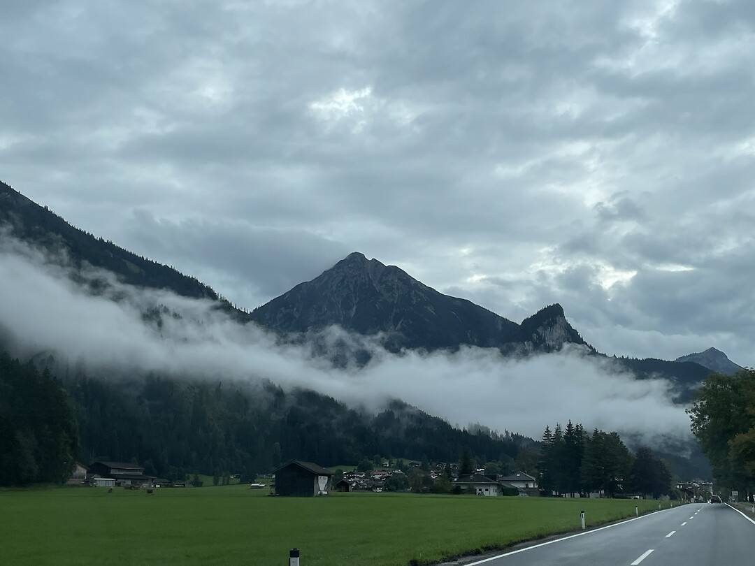 lage wolken
