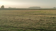 Heiig net n buitje over pas gemaaid grasland