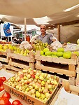 Fiere fruitverkoper