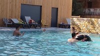 Ballen in het zwembad