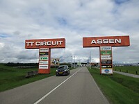 Helaas mochten we niet verder naar het circuit