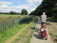 In augustus controleren wij via mooie paden de routes bij Denekamp