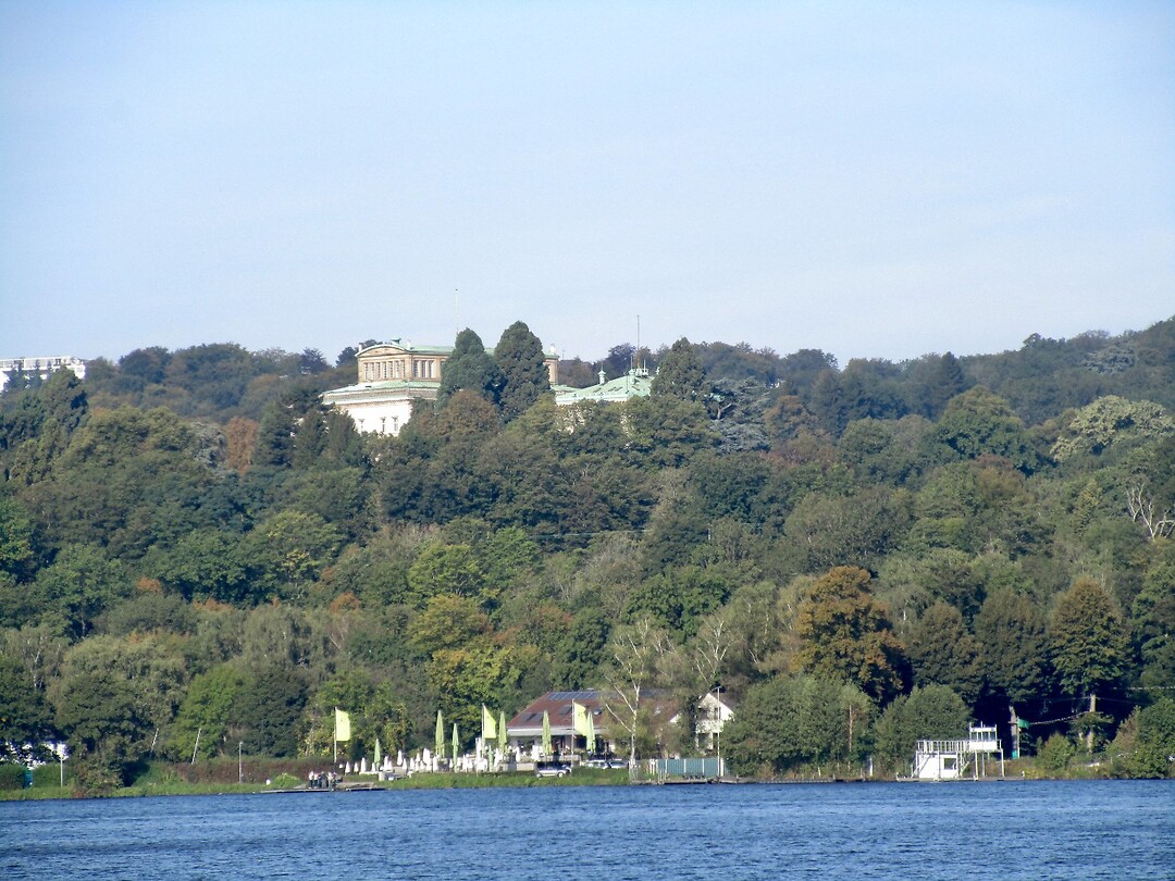 Villa Hugel  met maar 269 kamers. Was van de industriefamilie Krupp
