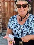 We doen een schietgebedje voor Martine Veldhuis, zij roeit op het WK