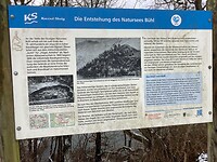 De camping am Bühl ligt naast dit meertje met zijn geschiedenis