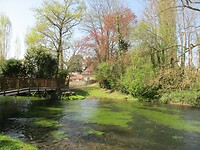 Het aantrekkelijke groene dal van de Eure