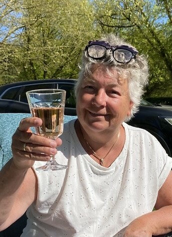 Proost , René en Baiba hebben definitief het huis gekocht