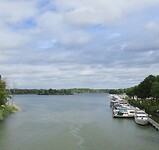 Langs de haven van het Leukermeer