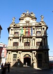 Stadhuis met barokke gevel
