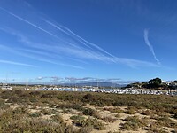 Vanaf de lagune uitzicht op de haven van Alvor