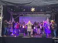 Ze spelen allemaal bekende kerstliedjes