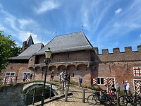 De achterkant van de Koppelpoort