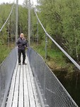 Hangbrug naar restanten Duitsers. Tweede Wereldoorlog.