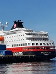 Ons schip genomen vanuit Hammerfest.