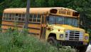 schoolbus bij indianendorp
