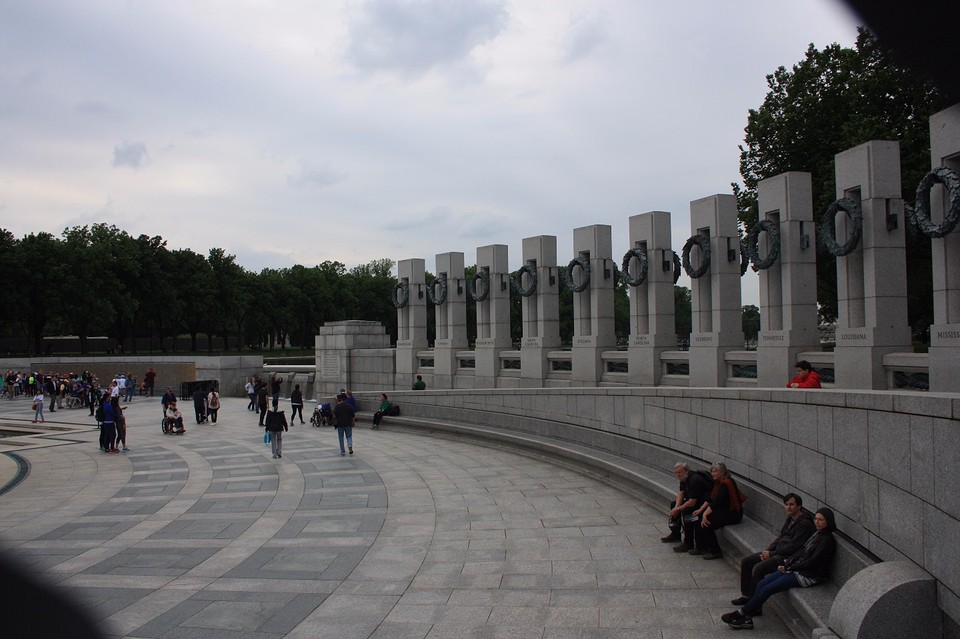 Vietnam monument3