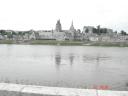 Blois vanaf de andere kant van de Loire